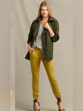 Cabi marigold/ mustard yellow joggers 4